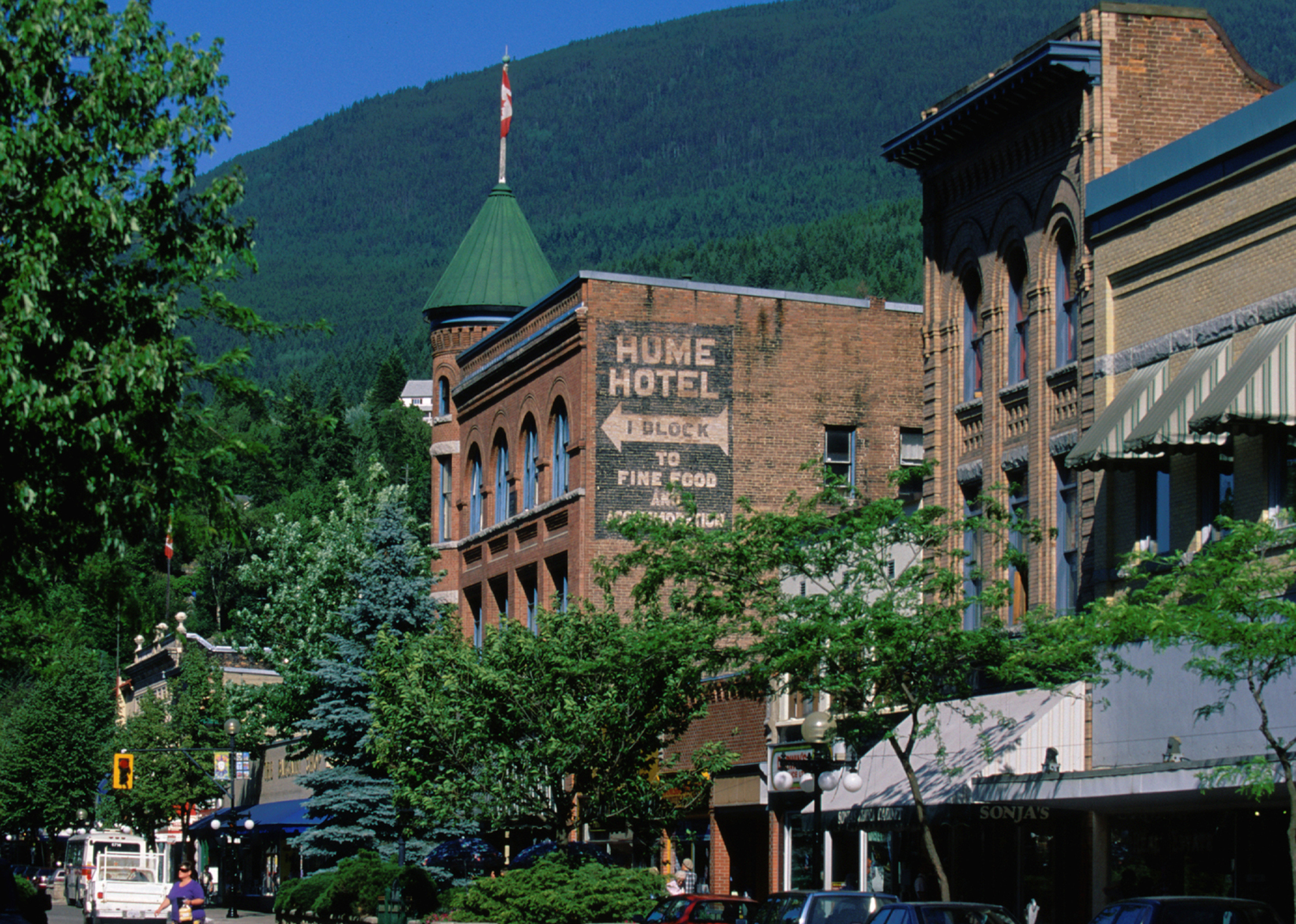 a view of downtown Nelson British Columbia, a great destination for cannabis tourism